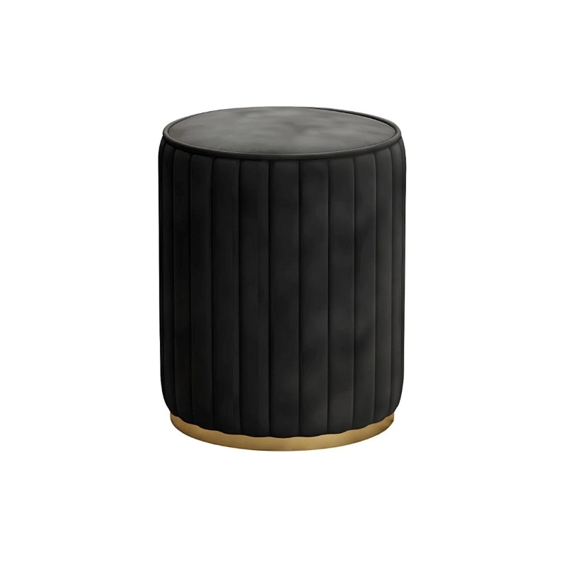  Lightweight and pet-friendly, it’s a stylish addition to contemporary homes. 