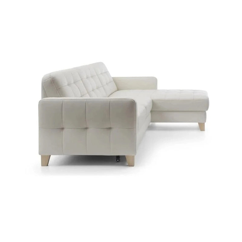 This right-facing L-shape couch blends Nordic minimalism with everyday comfort. 