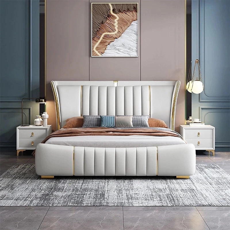 Designed as a true bed for king size use, it suits large layouts and high-end bedroom interiors.